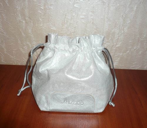 Мешочек Shiseido 18*15*10 см