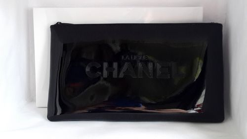 Chanel клатч лаковый в коробке 23,5*13 см